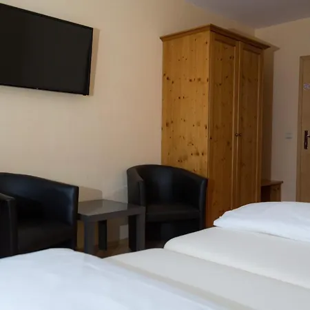 Alter Wirt Hotel Putzbrunn